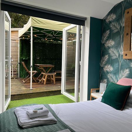 Stylish & Cosy Margate Escape With Hot Tub And Log Burner Dogs Welcome Εξωτερικό φωτογραφία