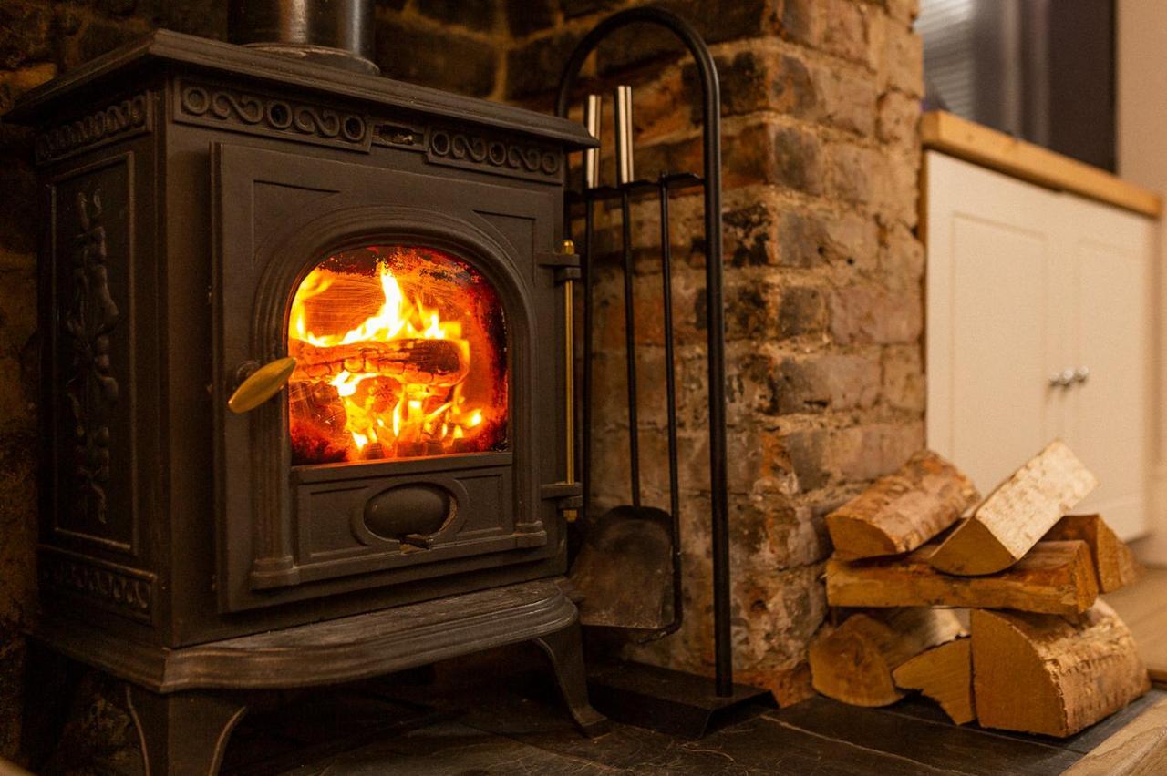 Stylish & Cosy Margate Escape With Hot Tub And Log Burner Dogs Welcome Εξωτερικό φωτογραφία