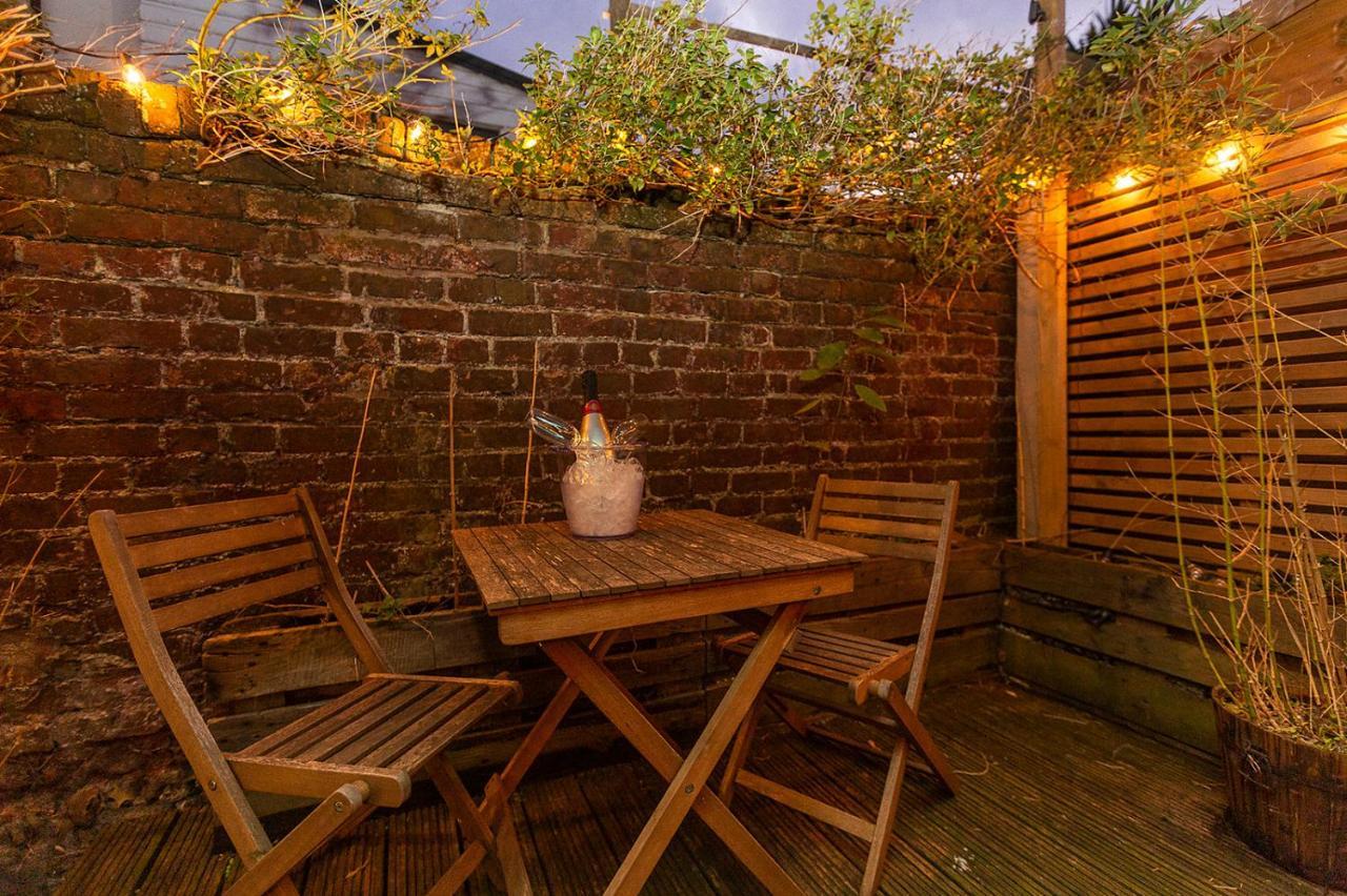 Stylish & Cosy Margate Escape With Hot Tub And Log Burner Dogs Welcome Εξωτερικό φωτογραφία