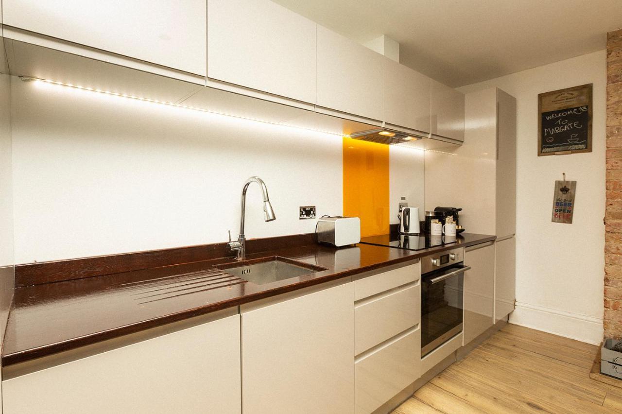 Stylish & Cosy Margate Escape With Hot Tub And Log Burner Dogs Welcome Εξωτερικό φωτογραφία