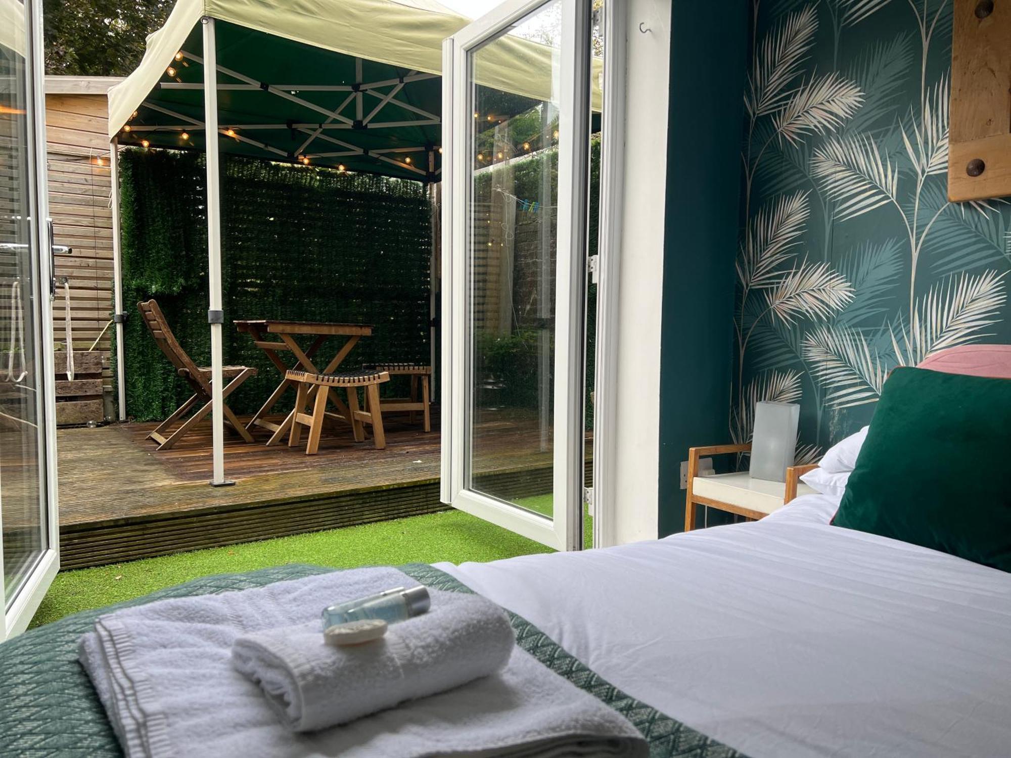 Stylish & Cosy Margate Escape With Hot Tub And Log Burner Dogs Welcome Εξωτερικό φωτογραφία