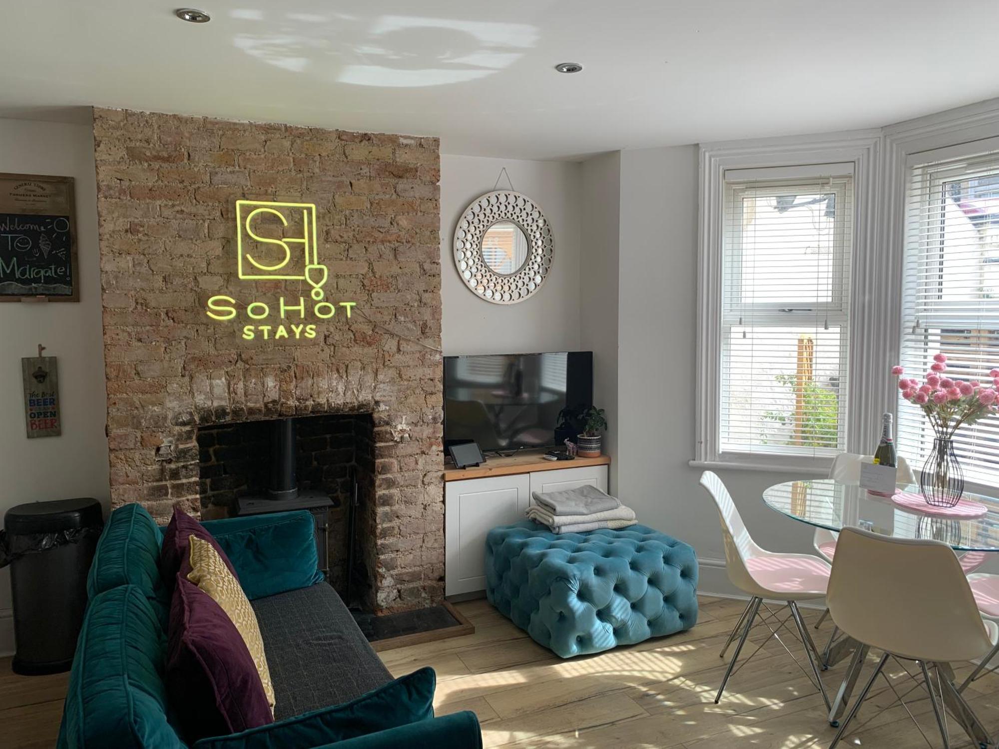 Stylish & Cosy Margate Escape With Hot Tub And Log Burner Dogs Welcome Εξωτερικό φωτογραφία